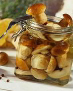 Маринованные белые грибы