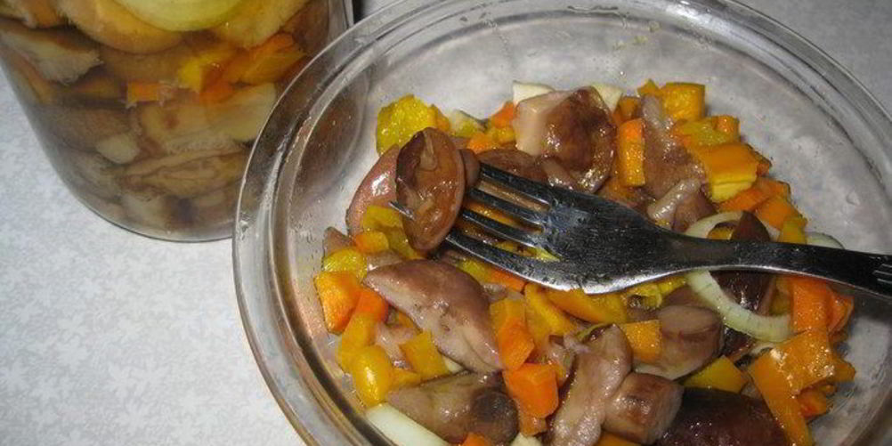 Как приготовить маринованные грибы с овощами