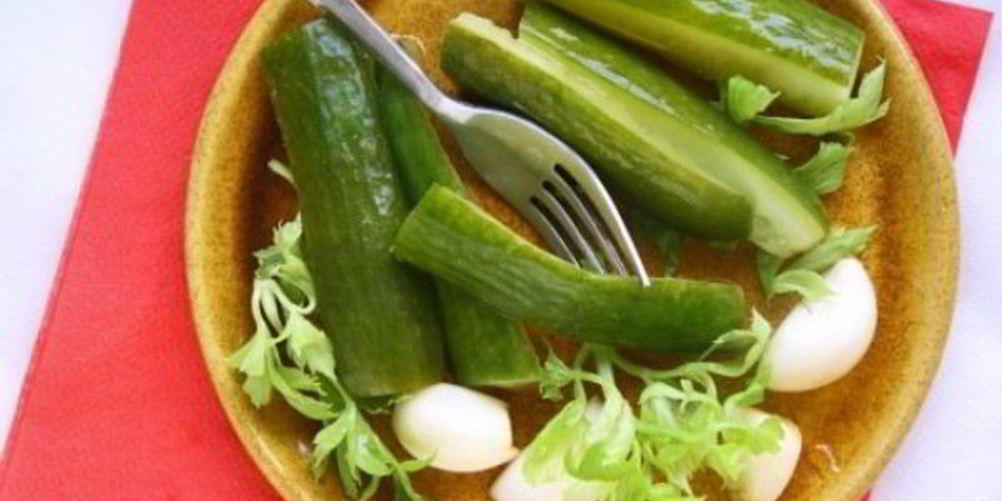 Как приготовить маринованные огурцы без уксуса