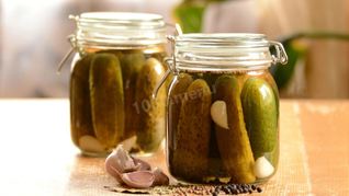 Рецепт Маринованные огурцы с чесноком на зиму