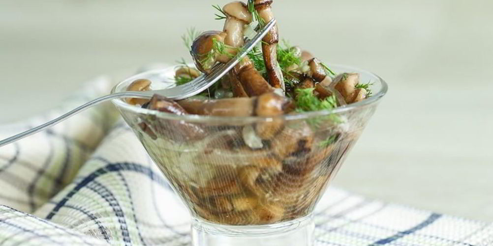 Как приготовить опята маринованные с луком