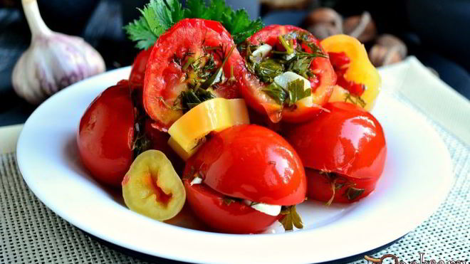 Рецепт Острые помидоры маринованные со сладким перцем