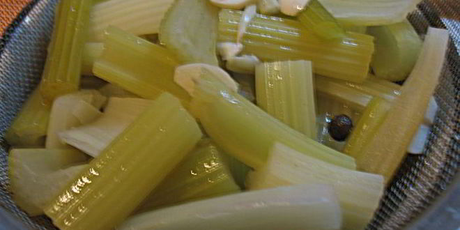 Рецепт в масле маринованный сельдерей