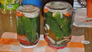 Рецепт Огурцы с морковью на зиму