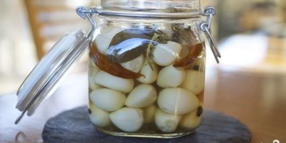 Как приготовить соленый чеснок на зиму