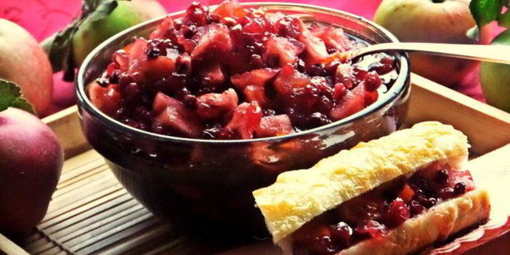 Как приготовить бруснично-яблочное варенье с морковью