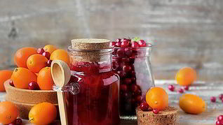 Рецепт Брусничный конфитюр с кумкватами