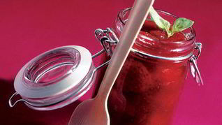 Рецепт Клубничный конфитюр с базиликом