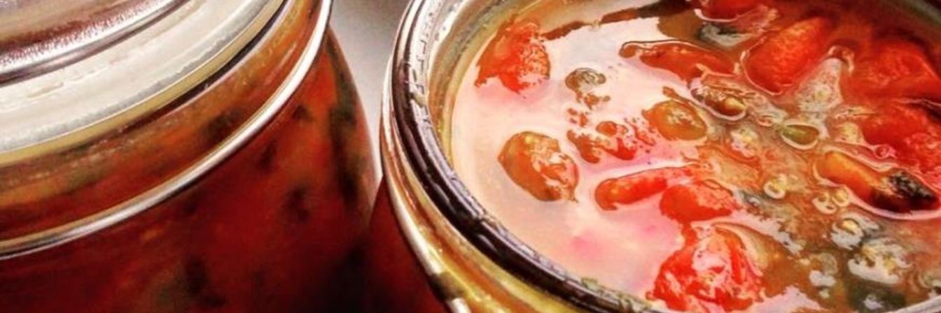 Рецепт Конфитюр из томатов с яблоком, базиликом и специями