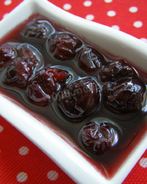 Простое варенье из вишни с косточкой