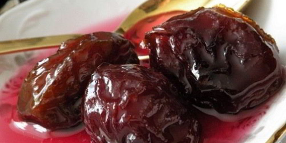 Как приготовить сливовое варенье с косточками