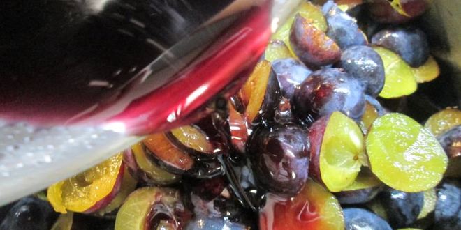 Рецепт сливовое варенье с пряностями в вине