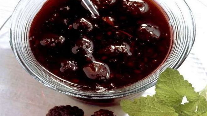 Рецепт Варенье из ежевики с яблоками