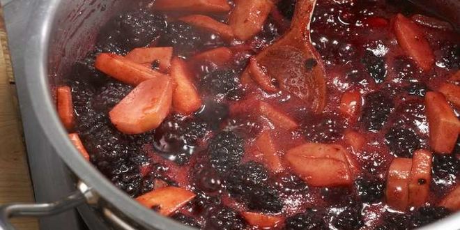 Рецепт варенье из ежевики с яблоками