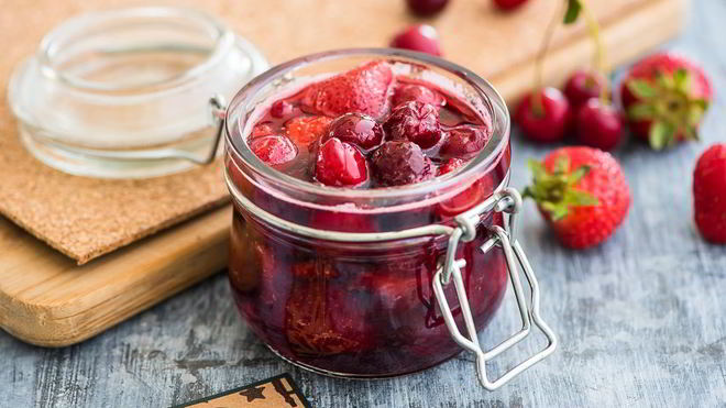 Рецепт Варенье из клубники и вишни