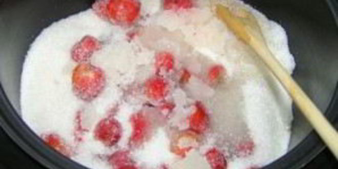 Рецепт варенье из клубники в мультиварке