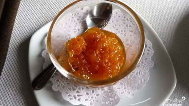 Рецепт Варенье из морошки с белым вином