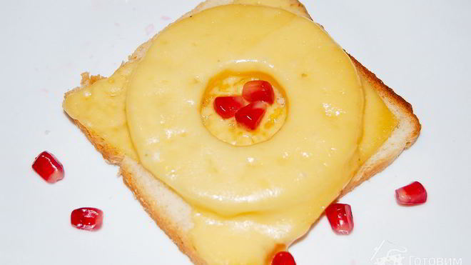 Рецепт Бутерброд с ананасом и сыром