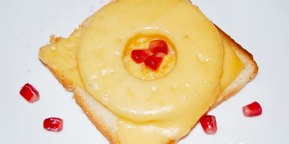 Как приготовить бутерброд с ананасом и сыром