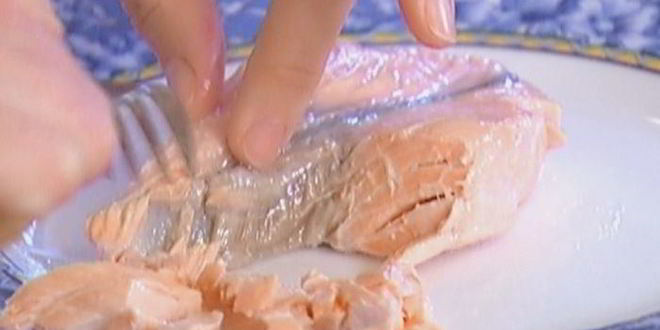 Рецепт бутерброд с семгой и солеными огурцами