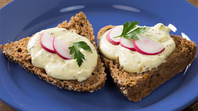 Рецепт Бутерброд с сыром и яйцом