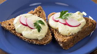 Рецепт Бутерброд с сыром и яйцом