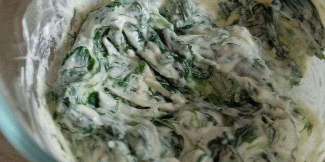 Рецепт бутерброд со шпинатом, творожным сыром и перепелиным яйцом