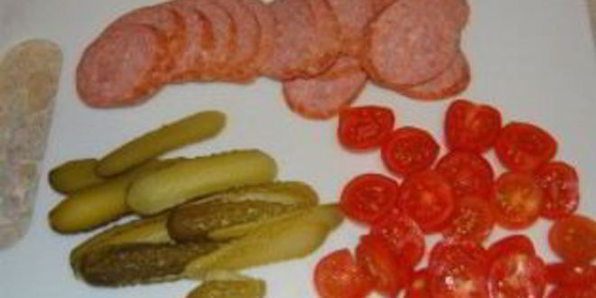 Рецепт бутерброды горячие с колбасой и сыром