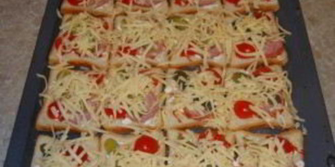 Рецепт бутерброды горячие с колбасой и сыром