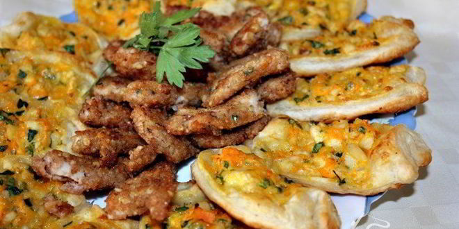 Рецепт бутерброды из слоеного теста с сыром, курицей и морковью