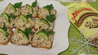 Рецепт Бутерброды на крекерах с сардинами
