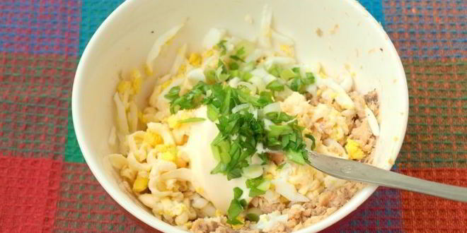 Рецепт бутерброды с консервированной горбушей, плавленым сыром и яйцом