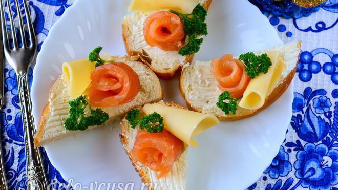 Рецепт Бутерброды с семгой и сыром