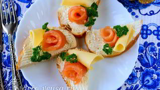Рецепт Бутерброды с семгой и сыром