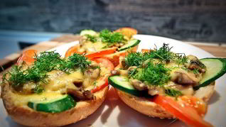 Рецепт Бутерброды с шампиньонами и сыром