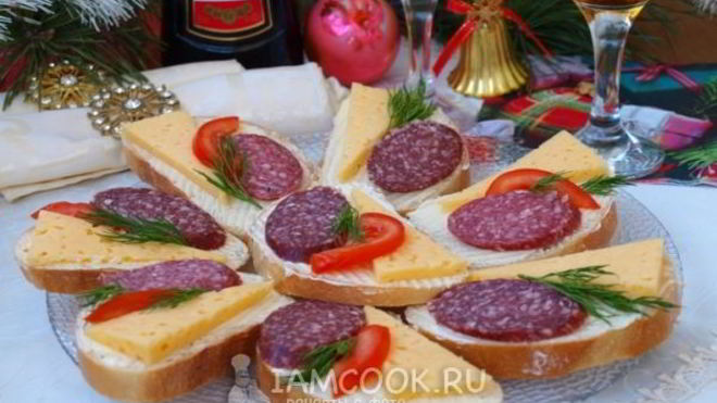 Рецепт Бутерброды с сыром и колбасой
