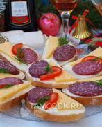 Бутерброды с сыром и колбасой