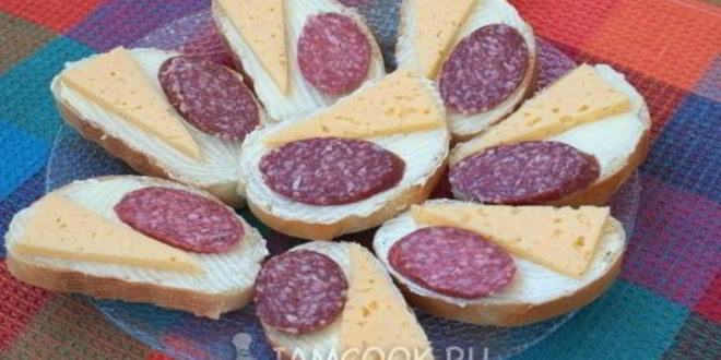 Рецепт бутерброды с сыром и колбасой