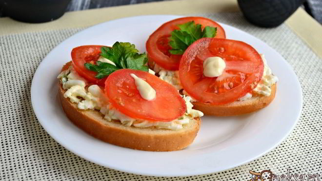 Рецепт Бутерброды с сыром, яйцом и помидорами