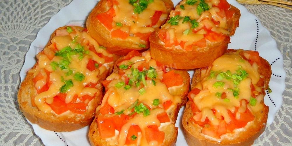Как приготовить бутерброды в духовке с помидорами