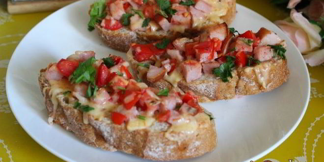 Рецепт горячих бутербродов к завтраку