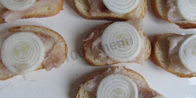 Рецепт горячие бутерброды с рыбным филе и сыром