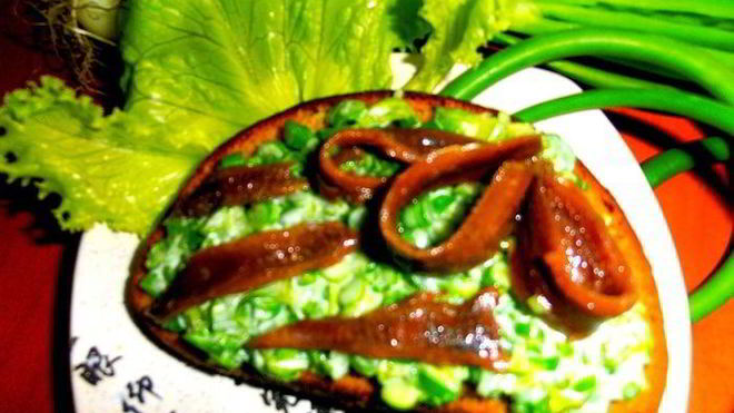 Рецепт Зеленый бутерброд с анчоусами