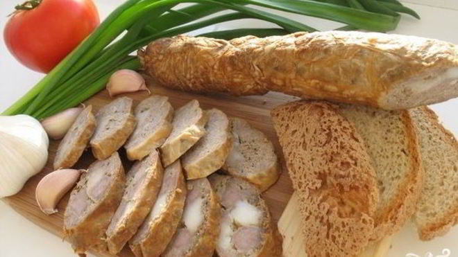 Рецепт Домашняя колбаса в свиной сетке