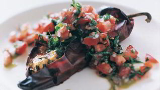 Рецепт Фаршированные чили с томатным соусом