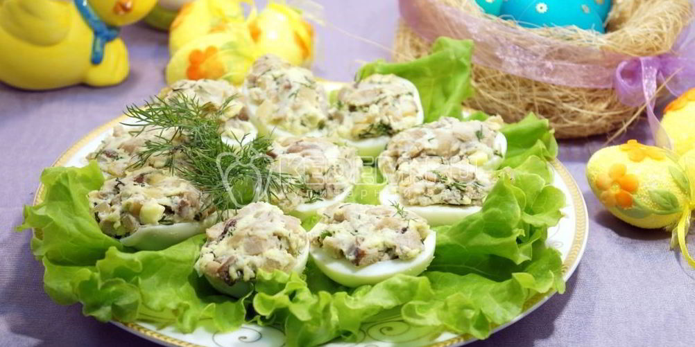 Как приготовить яйца фаршированные грибами