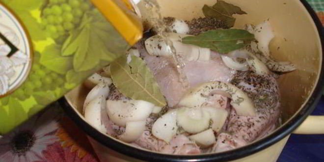 Рецепт курица, маринованная в белом вине на решетке