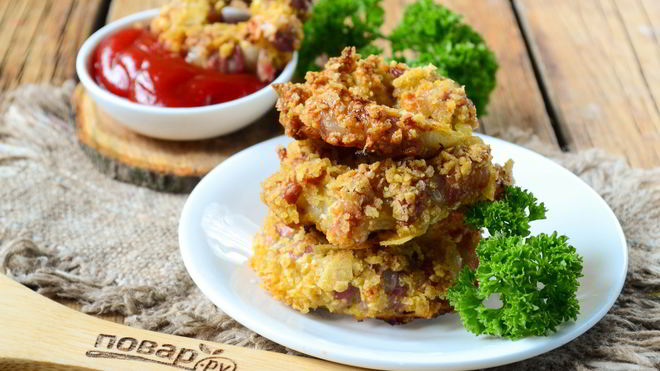 Рецепт Луковые кольца в беконе и панировке