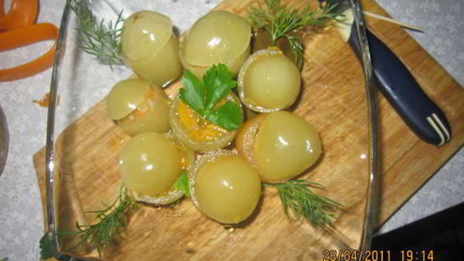 Рецепт Маринованные зеленые помидоры с начинкой