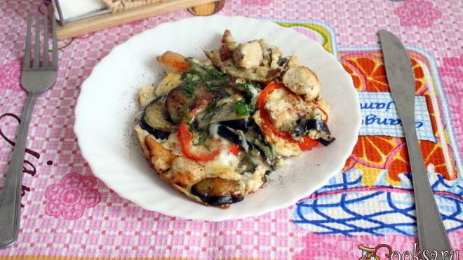 Рецепт Баклажаны с курицей в омлете